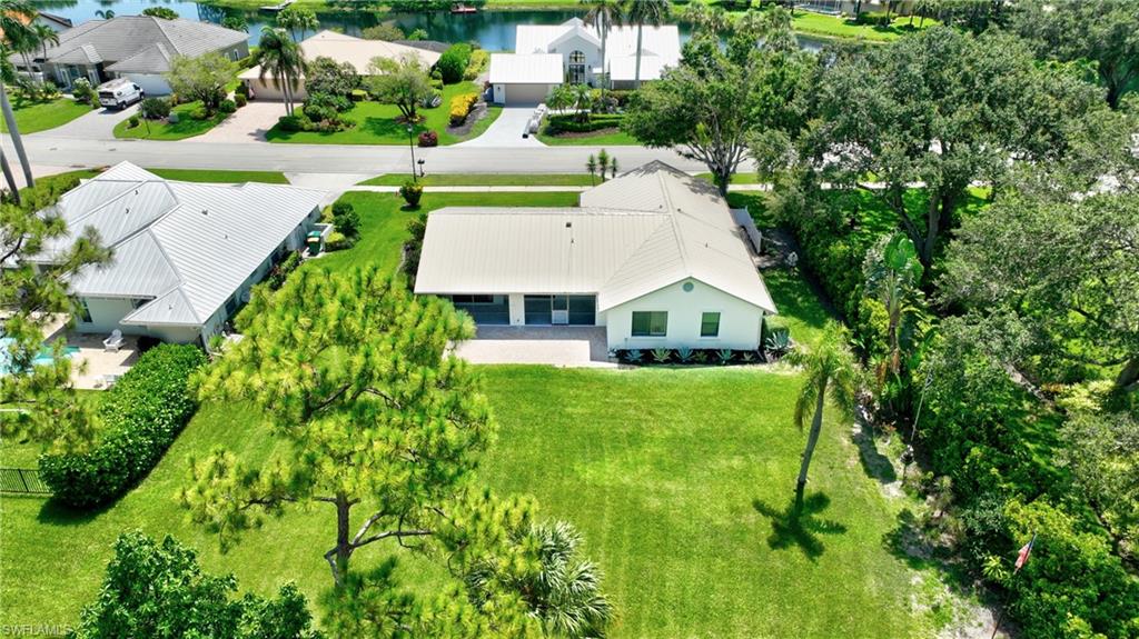 LONGSHORE LAKE - Residential