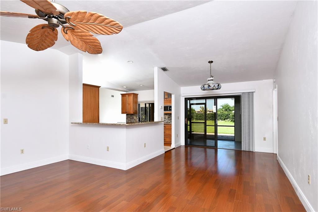 LONGSHORE LAKE - Residential