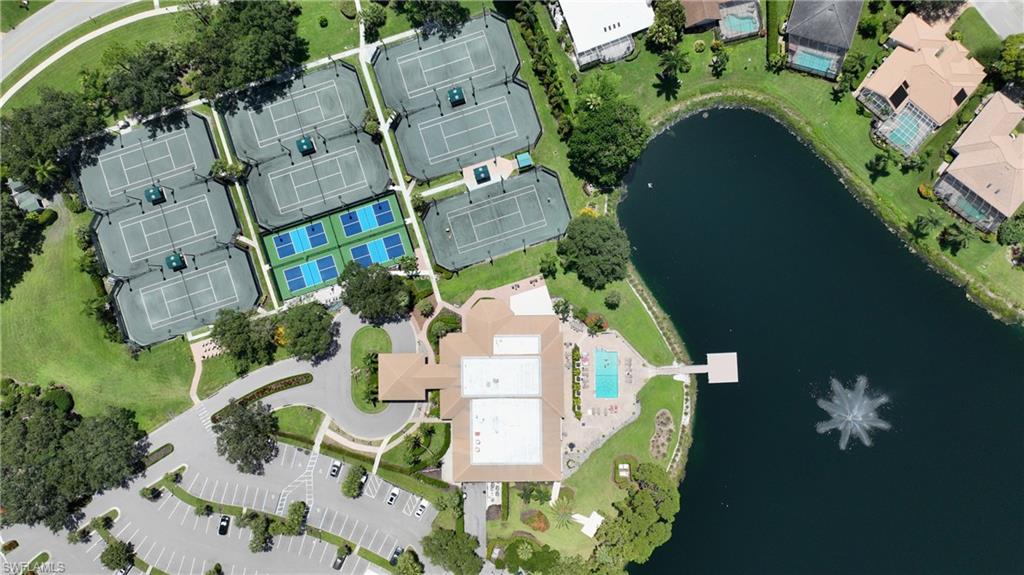 LONGSHORE LAKE - Residential