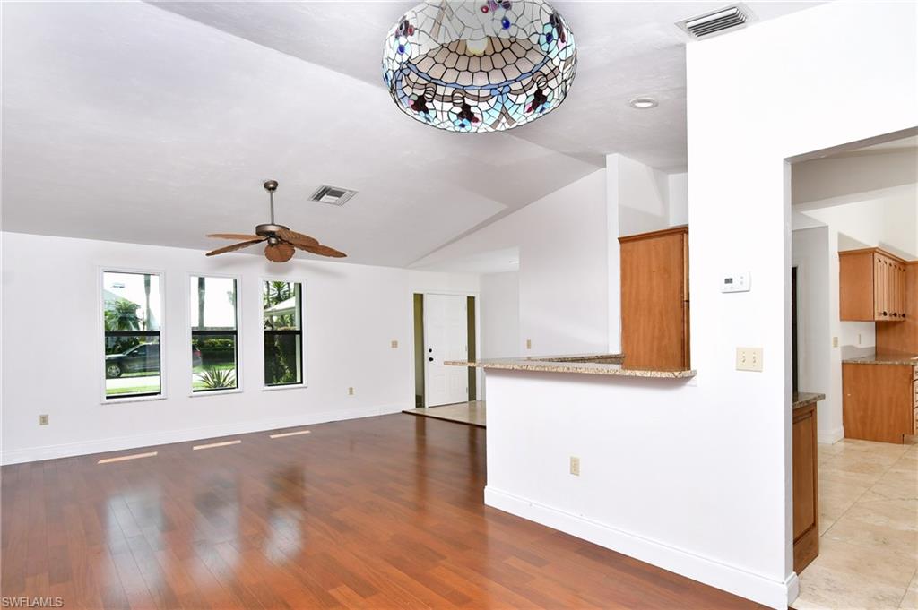 LONGSHORE LAKE - Residential