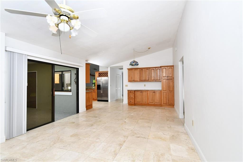 LONGSHORE LAKE - Residential
