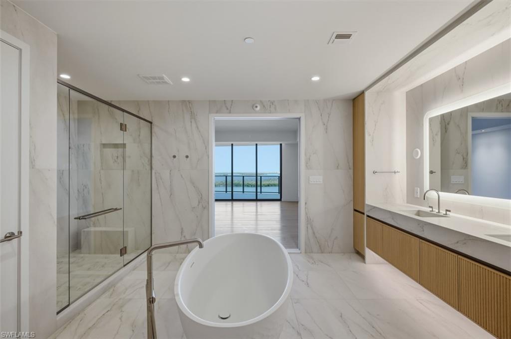 THE RITZ-CARLTON RESIDENCES ESTERO BAY - Residential