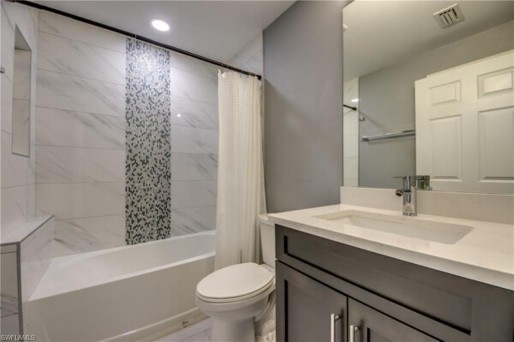 TAHITIAN SHORES - Residential Lease