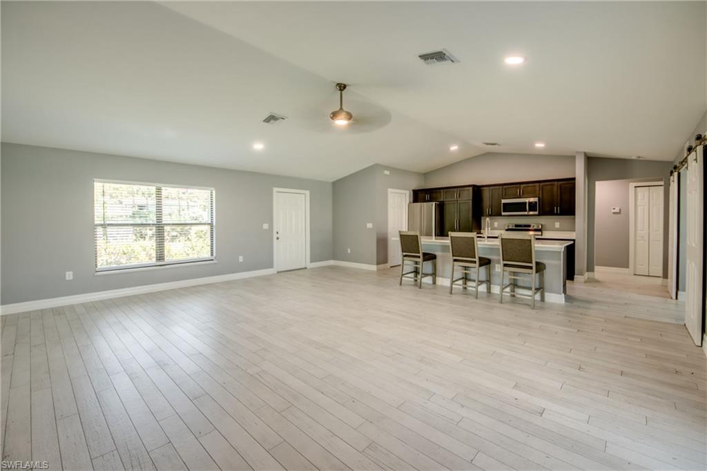TAHITIAN SHORES - Residential Lease