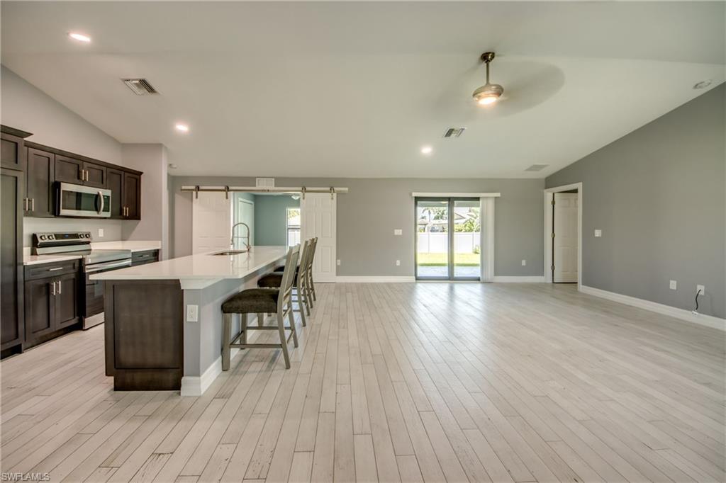 TAHITIAN SHORES - Residential Lease