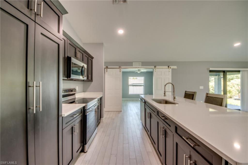 TAHITIAN SHORES - Residential Lease