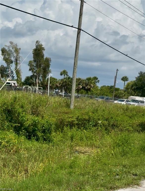 NORTH FORT MYERS - Land