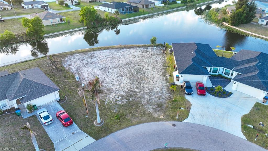 CAPE CORAL - Land