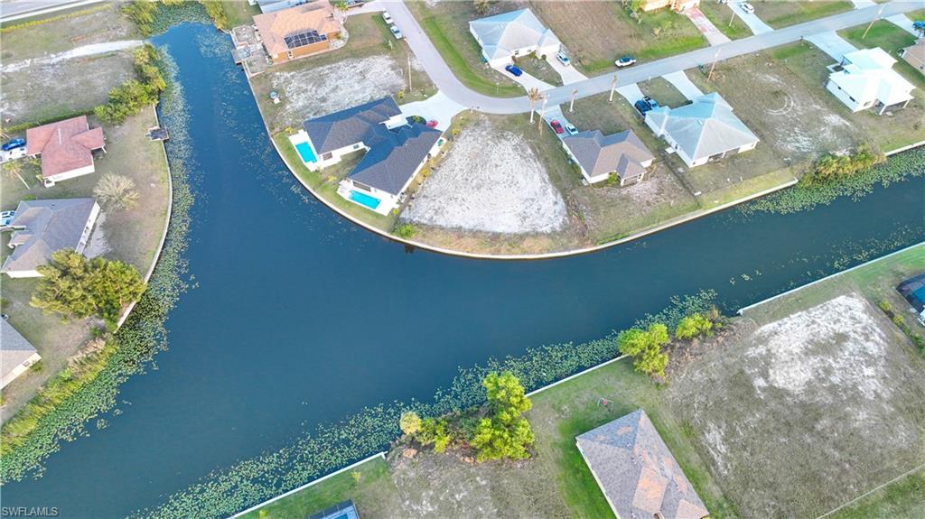 CAPE CORAL - Land