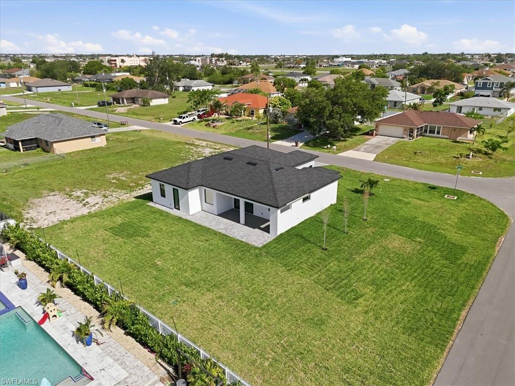 CAPE CORAL - Residential