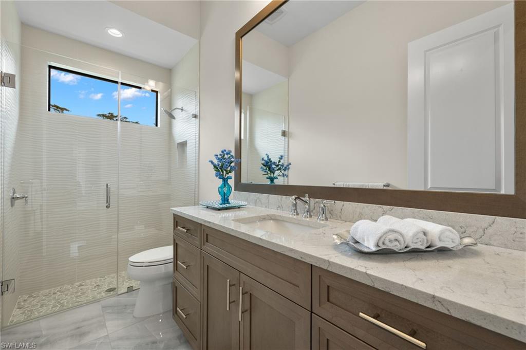 TWIN EAGLES - Residential