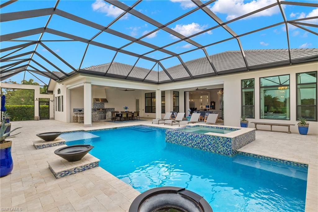TWIN EAGLES - Residential
