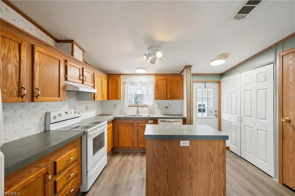 PORT CHARLOTTE - Residential