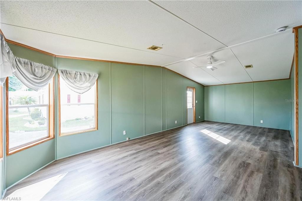 PORT CHARLOTTE - Residential