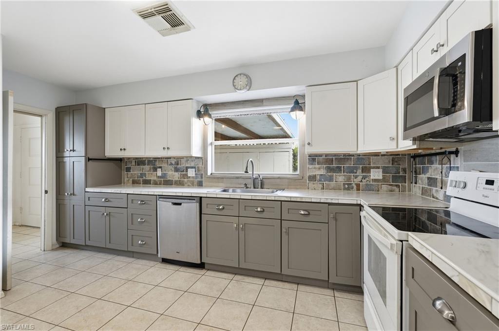 NORTH FORT MYERS - Residential