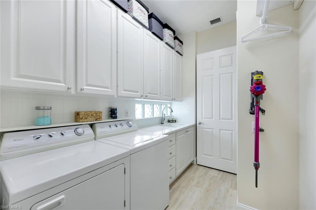 ISLAND WALK - Residential Lease