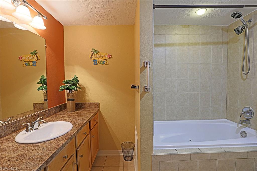 PALMS AT WATERS EDGE - Residential Lease