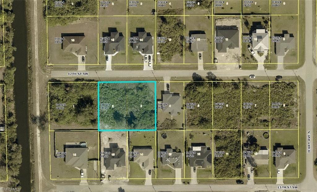 LEHIGH ACRES - Land