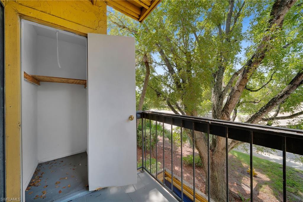 VILLAGE CREEK - Residential Lease