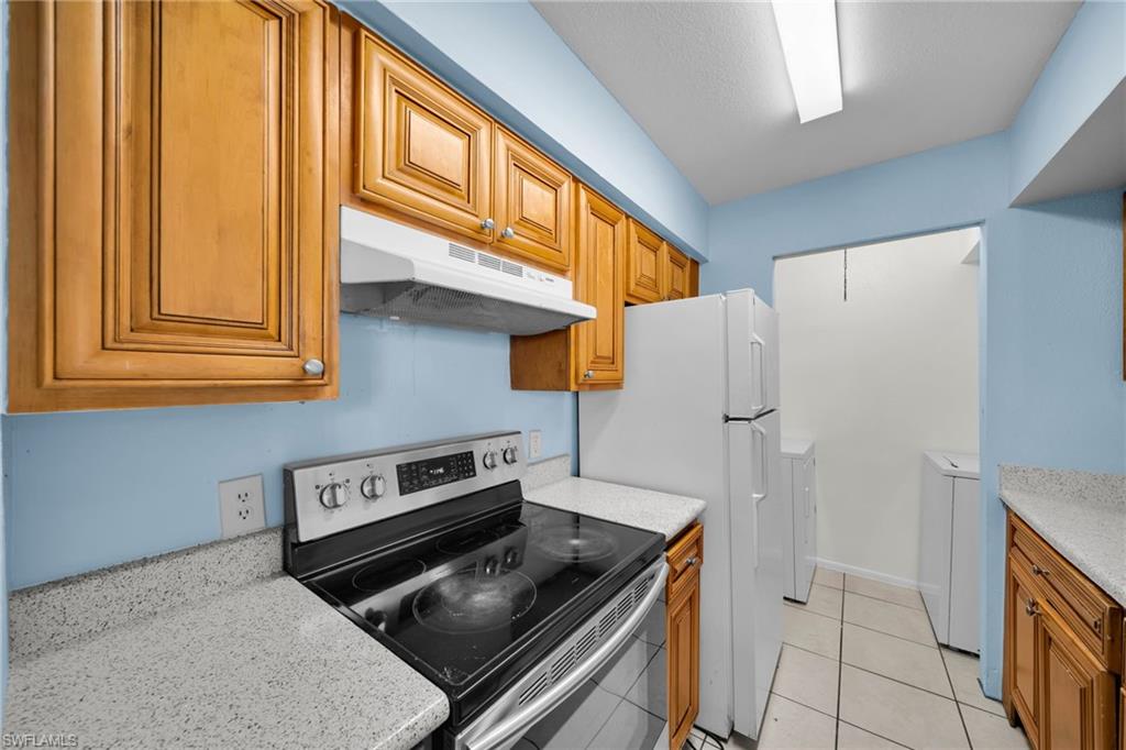 VILLAGE CREEK - Residential Lease