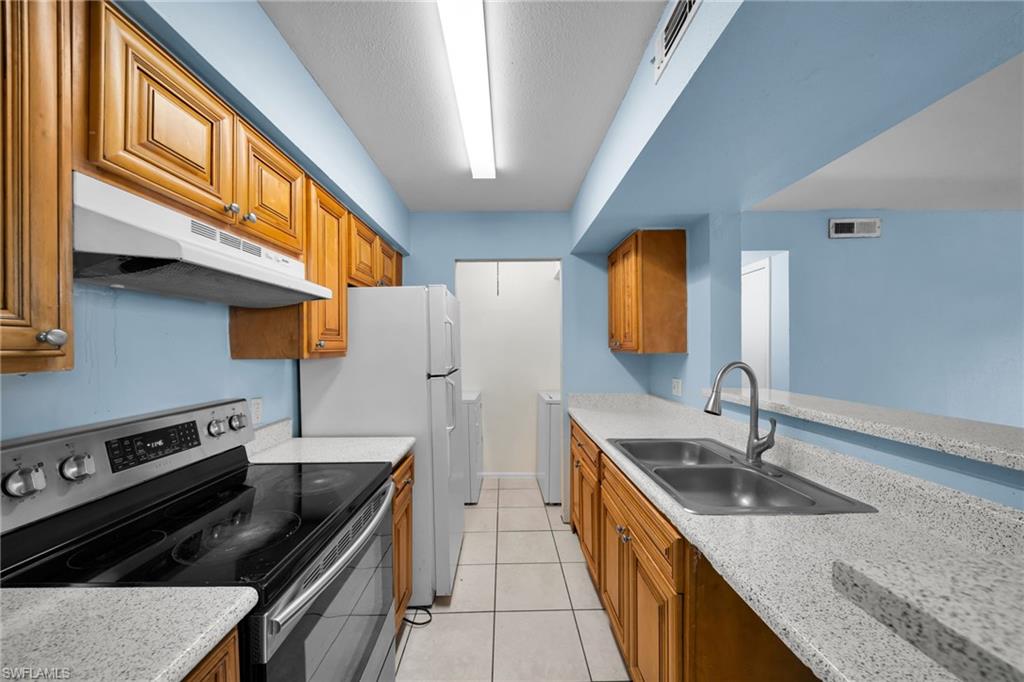 VILLAGE CREEK - Residential Lease