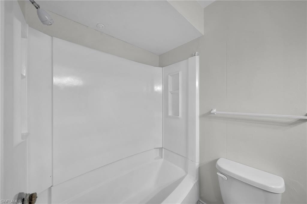 VILLAGE CREEK - Residential Lease