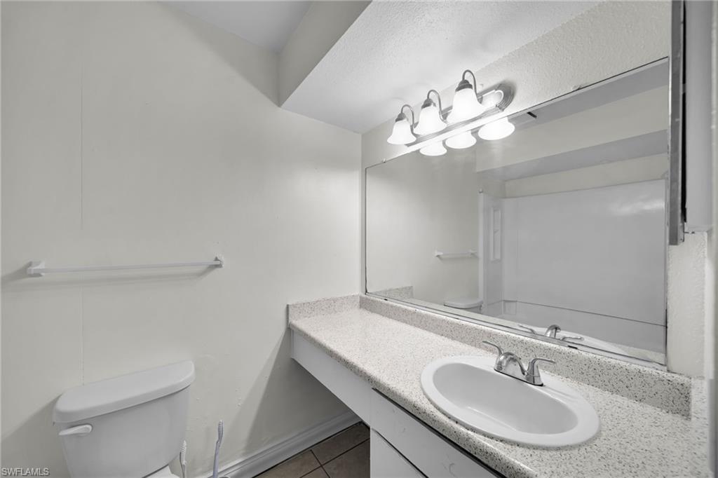VILLAGE CREEK - Residential Lease
