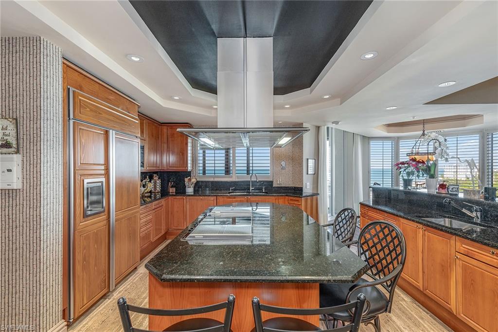 WINDSOR AT BAY COLONY - Residential