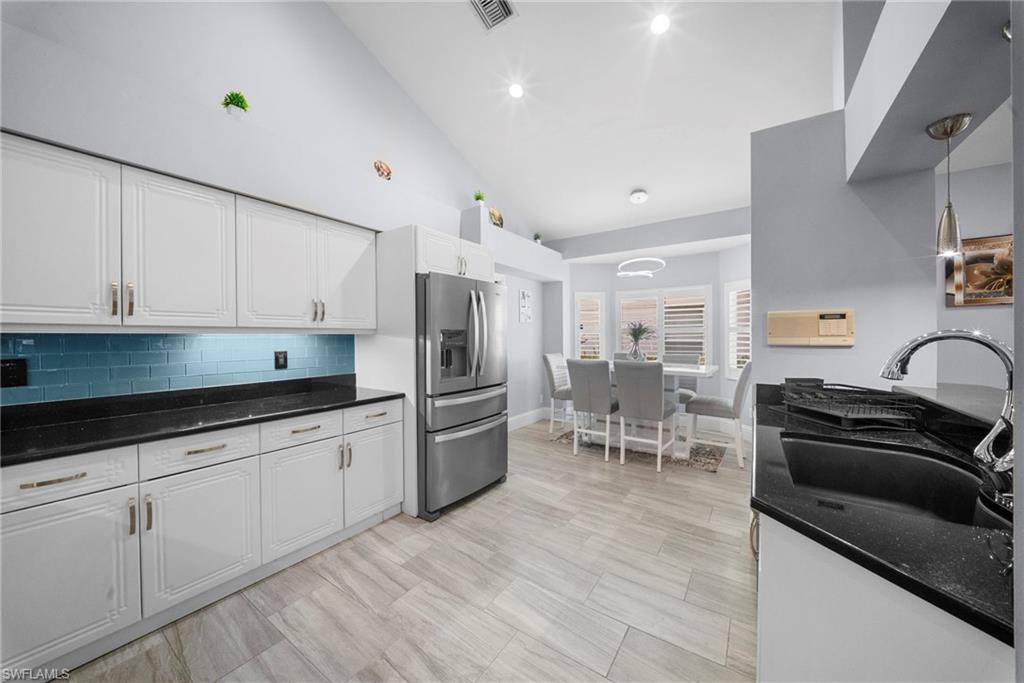 SABAL LAKE - Residential Lease