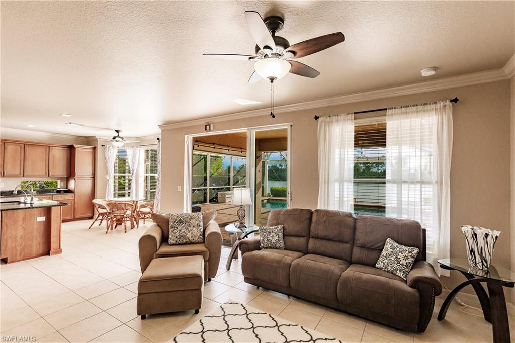 BELLA VIDA - Residential Lease