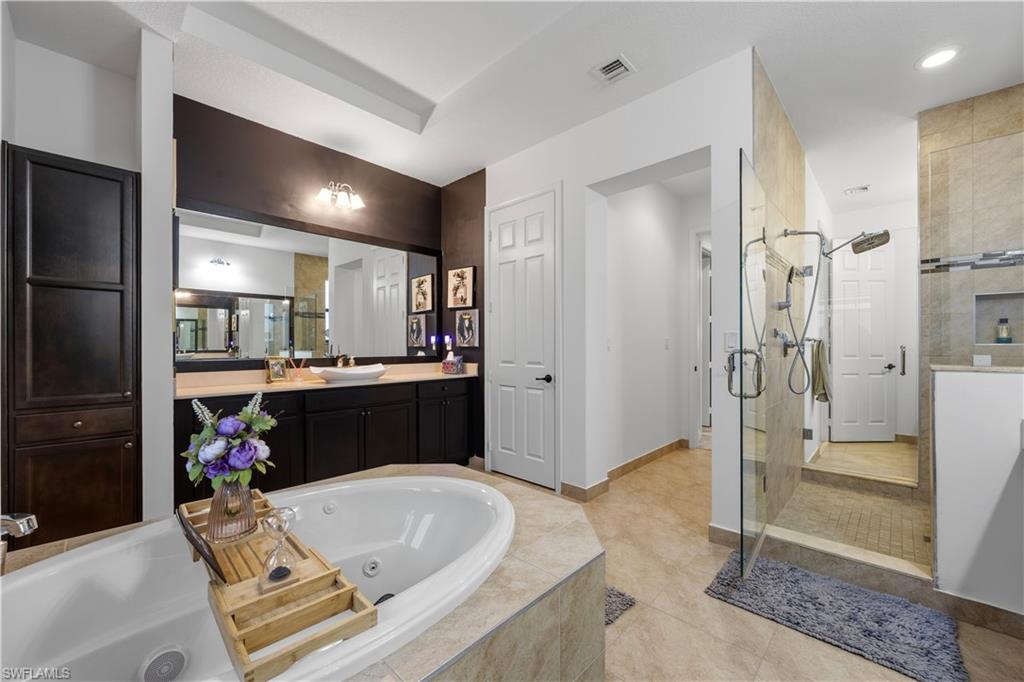 MAPLE RIDGE - Residential