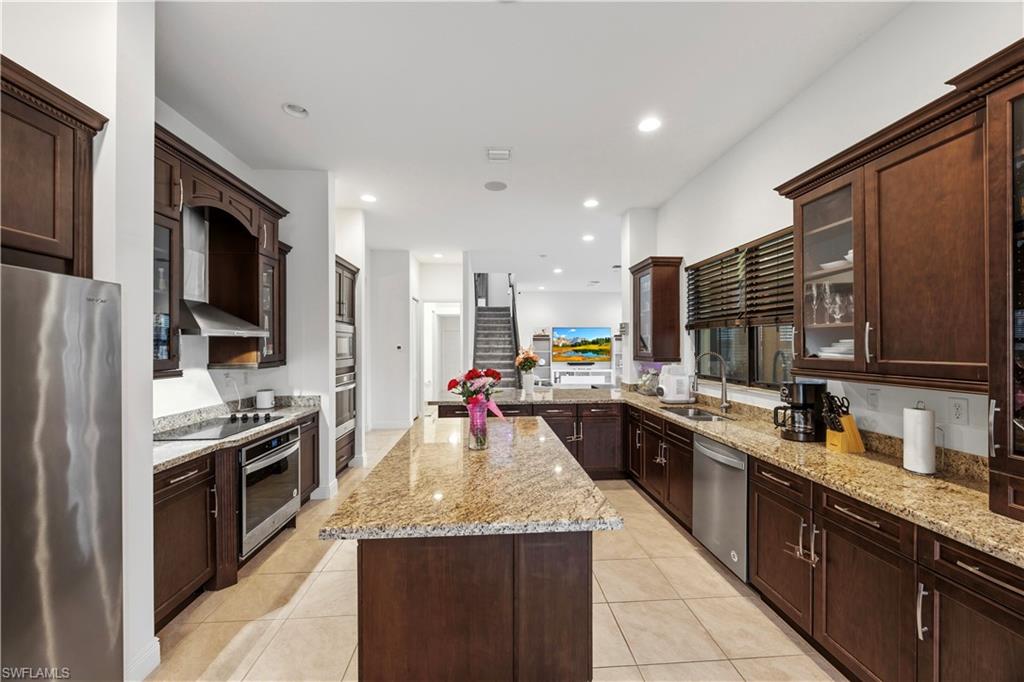 MAPLE RIDGE - Residential