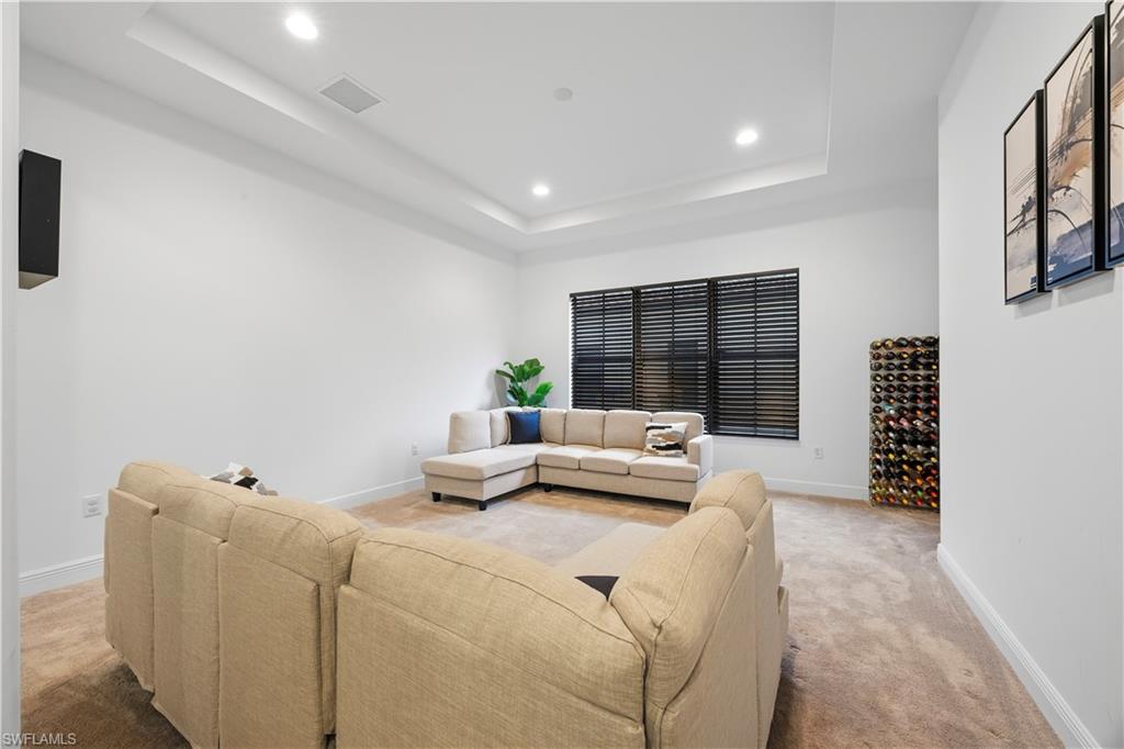 MAPLE RIDGE - Residential