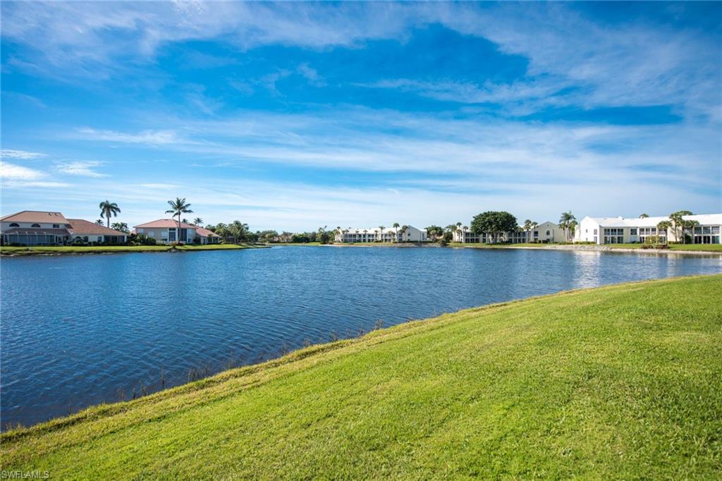 SPINNAKER POINTE - Residential