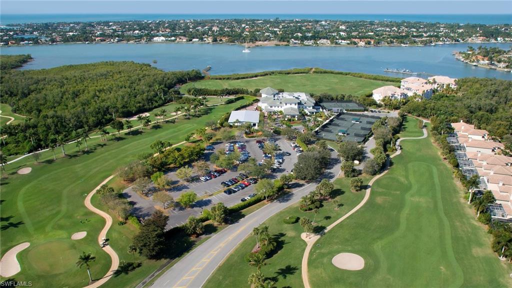 SPINNAKER POINTE - Residential