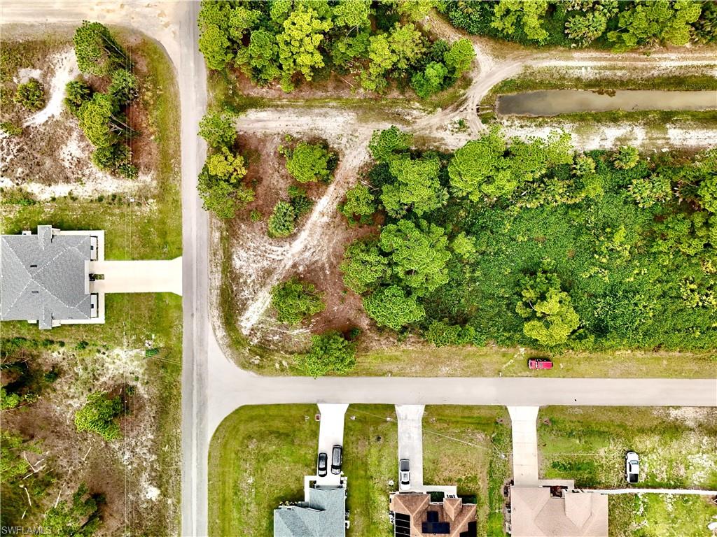 LEHIGH ACRES - Land
