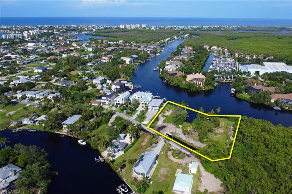 BONITA SPRINGS - Land