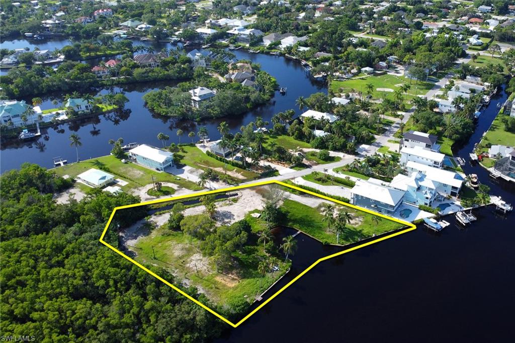 BONITA SPRINGS - Land
