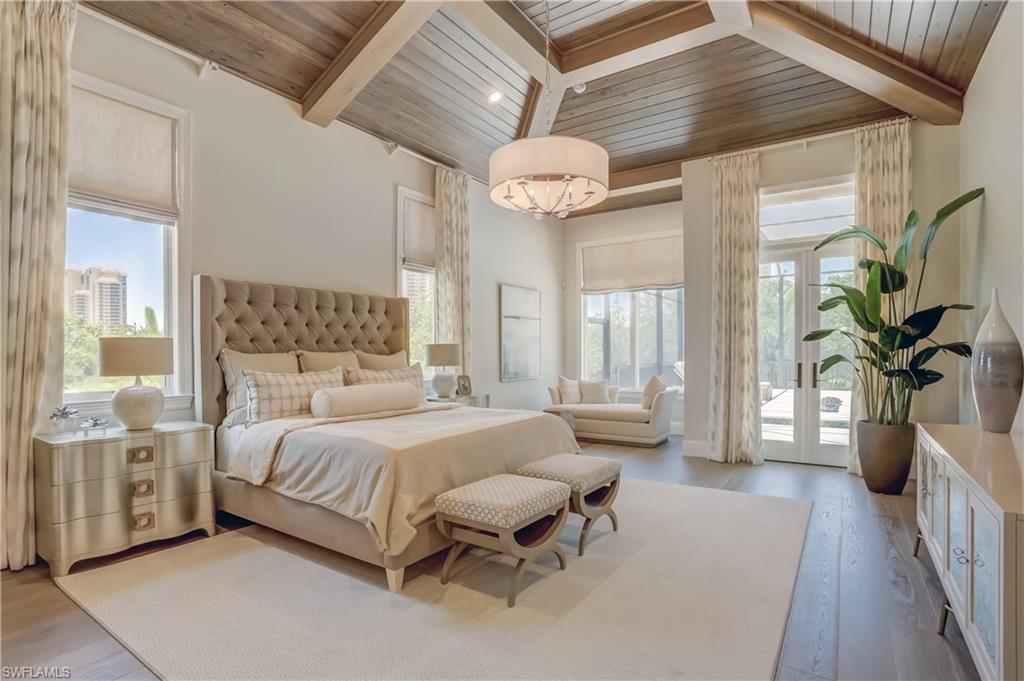 BAY WOODS - Residential