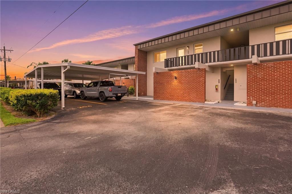 WATERGATE CONDO - Residential