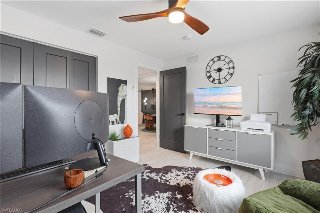 WATERGATE CONDO - Residential