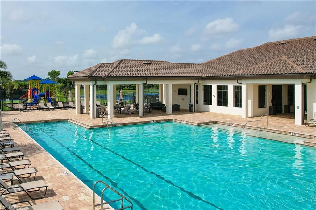 PORTICO - Residential