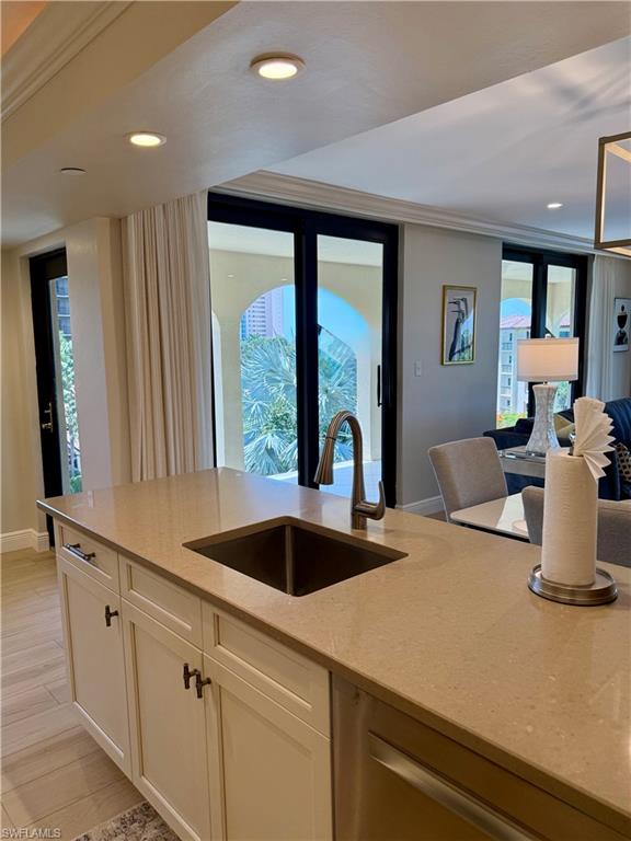 CHATEAUMERE - Residential Lease