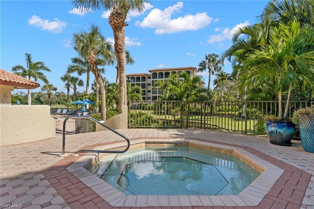 CHATEAUMERE - Residential Lease