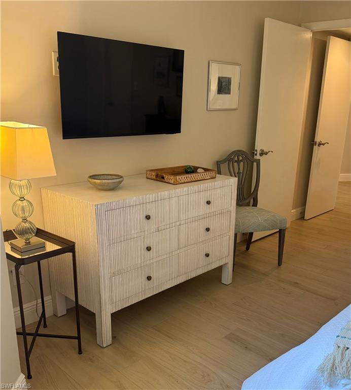 CHATEAUMERE - Residential Lease