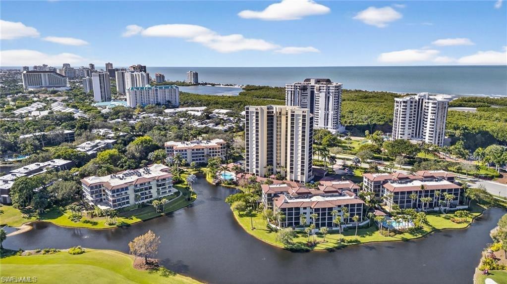 CHATEAUMERE - Residential Lease