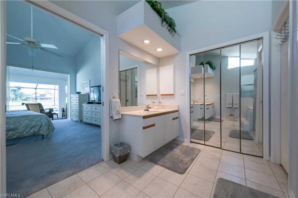 KELLY GREENS - Residential