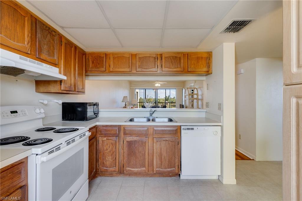BAY VILLAGE CONDO - Residential
