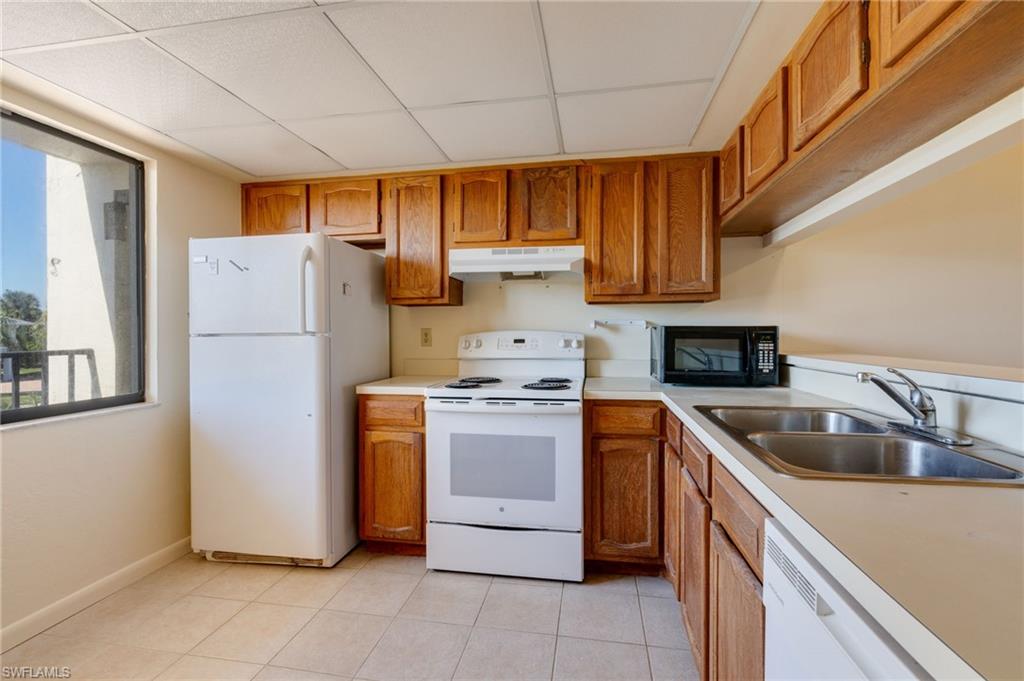 BAY VILLAGE CONDO - Residential