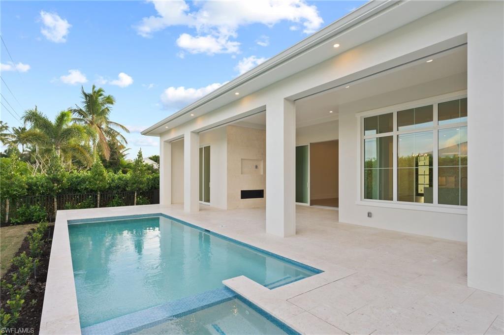 LAKE PARK - Residential